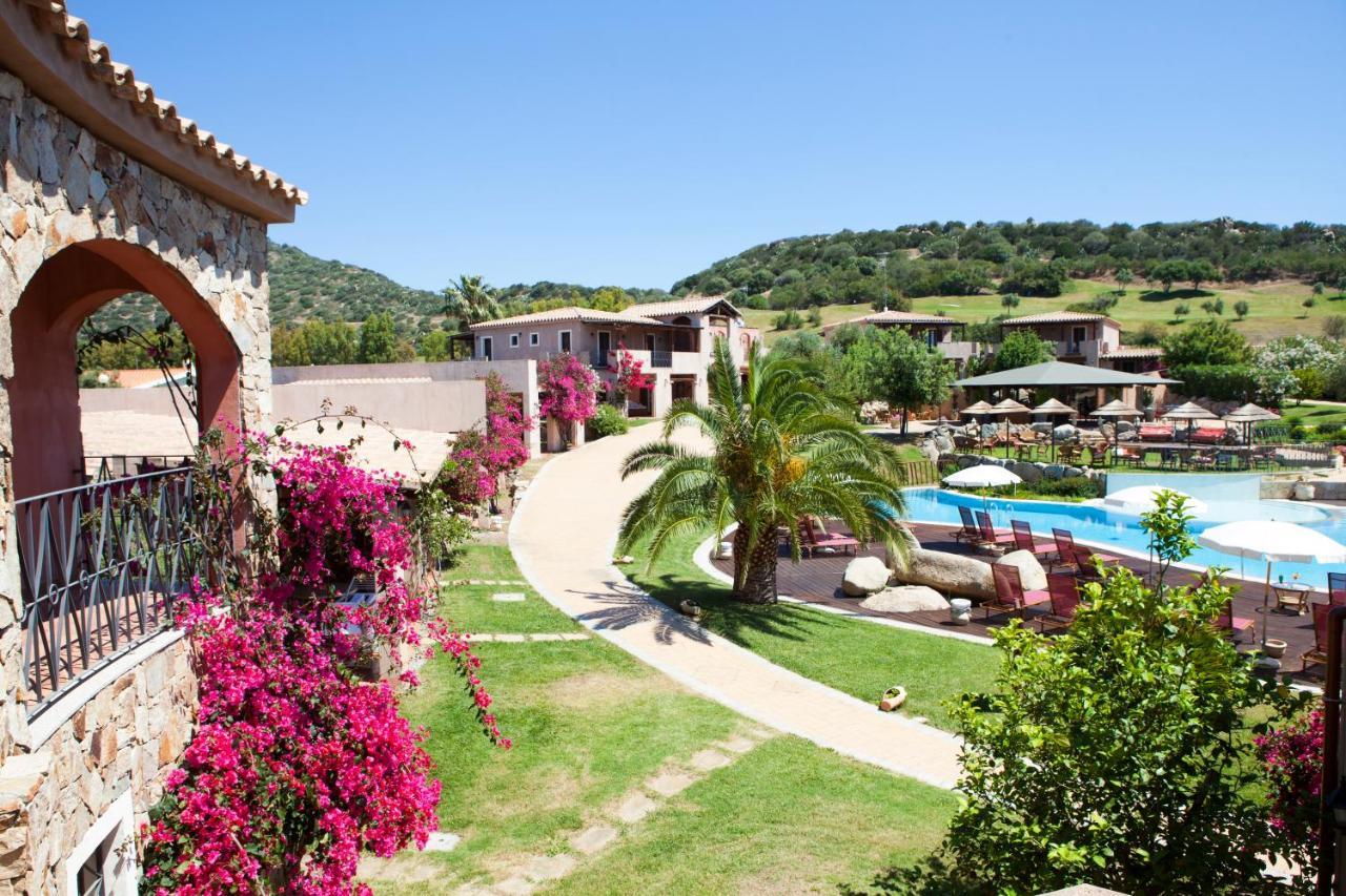 S'Incantu Resort Villasimius Esterno foto